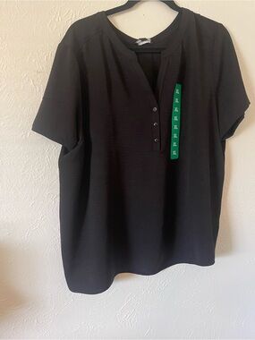 Hilary Radley Black Short-Sleeve Henley Shirt